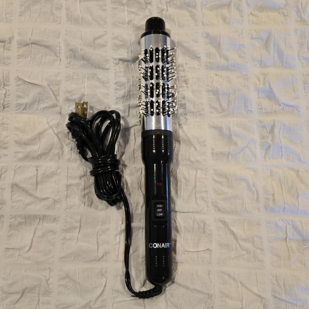 Conair Heated Styling Brush – Like New